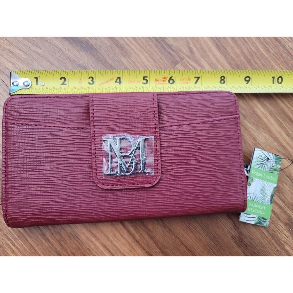 Badgley Mischka wine wallet with Credit card Holder, checkbook
